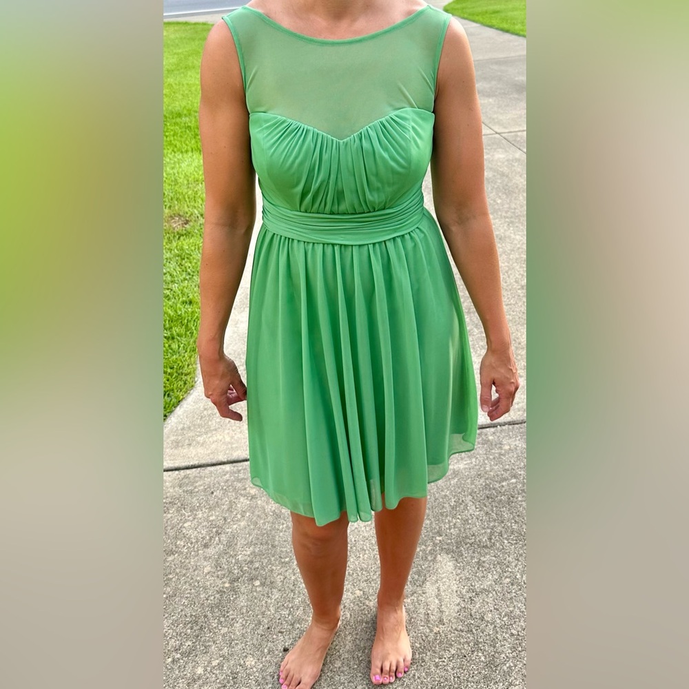Bright green short formal dress. Size 10.